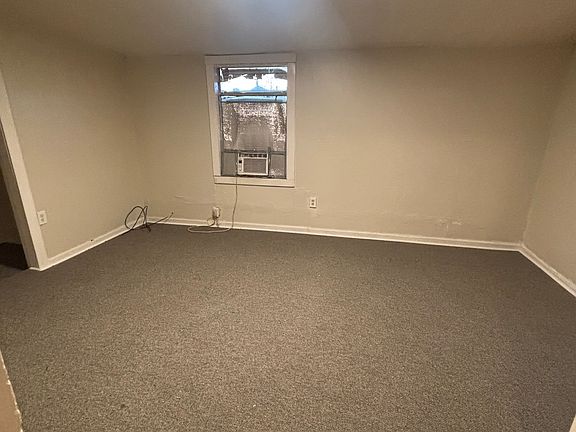 2nd image of 3227 Bringier St #4