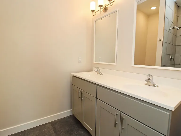 1707 Eastern Ave #2 — Photo 2