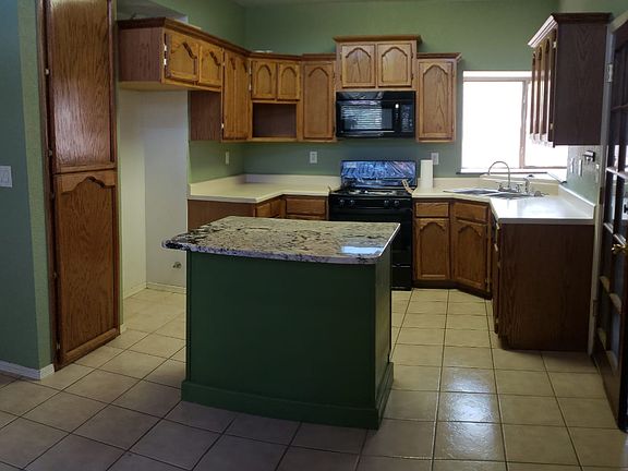 5th image of 10454 Bain Pl
