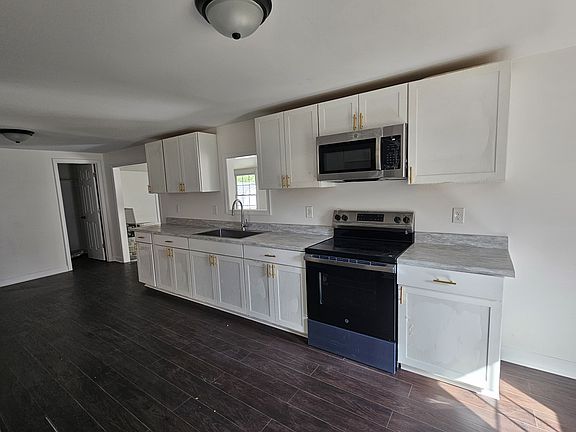 3rd image of 214 Santa Anita Dr