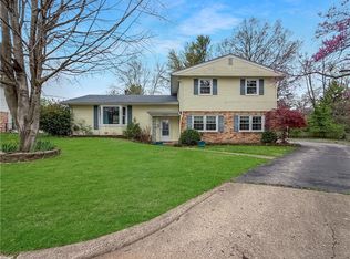 3021 E Lynnwood Dr, Decatur, IL 62521