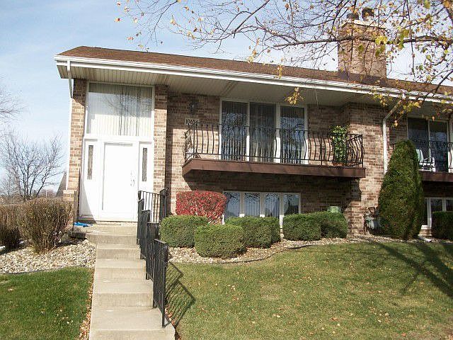 1st image of 10654 Lynn Dr #24