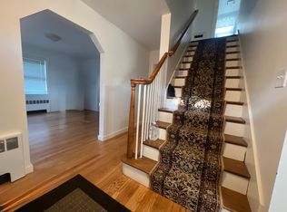 51 Bacon St, Waltham, MA 02451