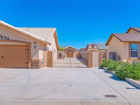 2nd image of 3960 N Diamond Drive