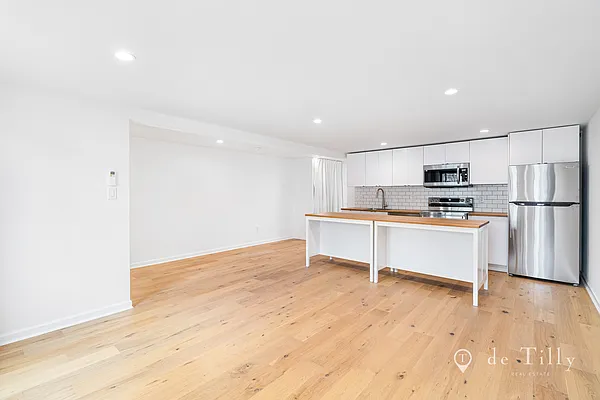 Rented by DE TILLY REAL ESTATE | media 3