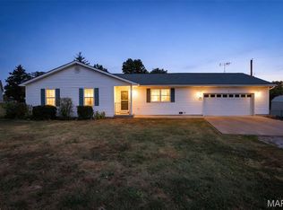 7 Redbud Ct, Desloge, MO 63601