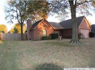 5368 Peach Trail Dr, Southaven, MS 38671