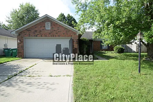 525 E Pine Ridge Dr Photo 1