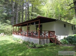 740 S Riverside Dr, West Jefferson, NC 28694