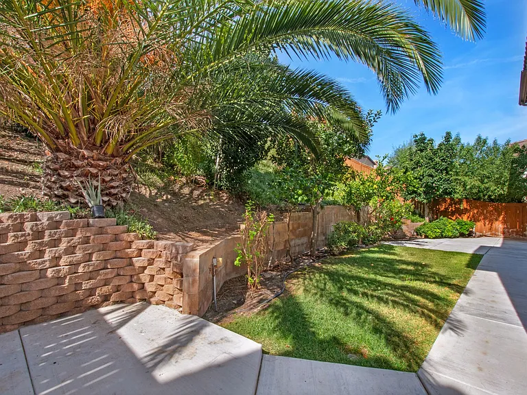 33871 Calafia St — Photo 20