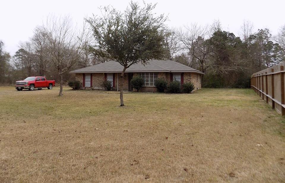 1st image of 30527 Meadow Wood Dr