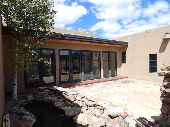 Rear Patio3