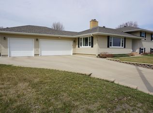 244 9th St NW, Valley City, ND 58072
