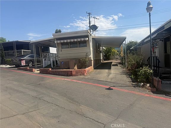 3rd image of 12177 3rd St Space 37