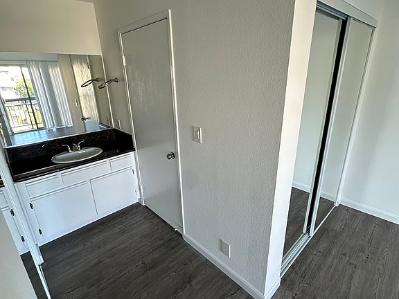 5th image of 8722 Burton Way