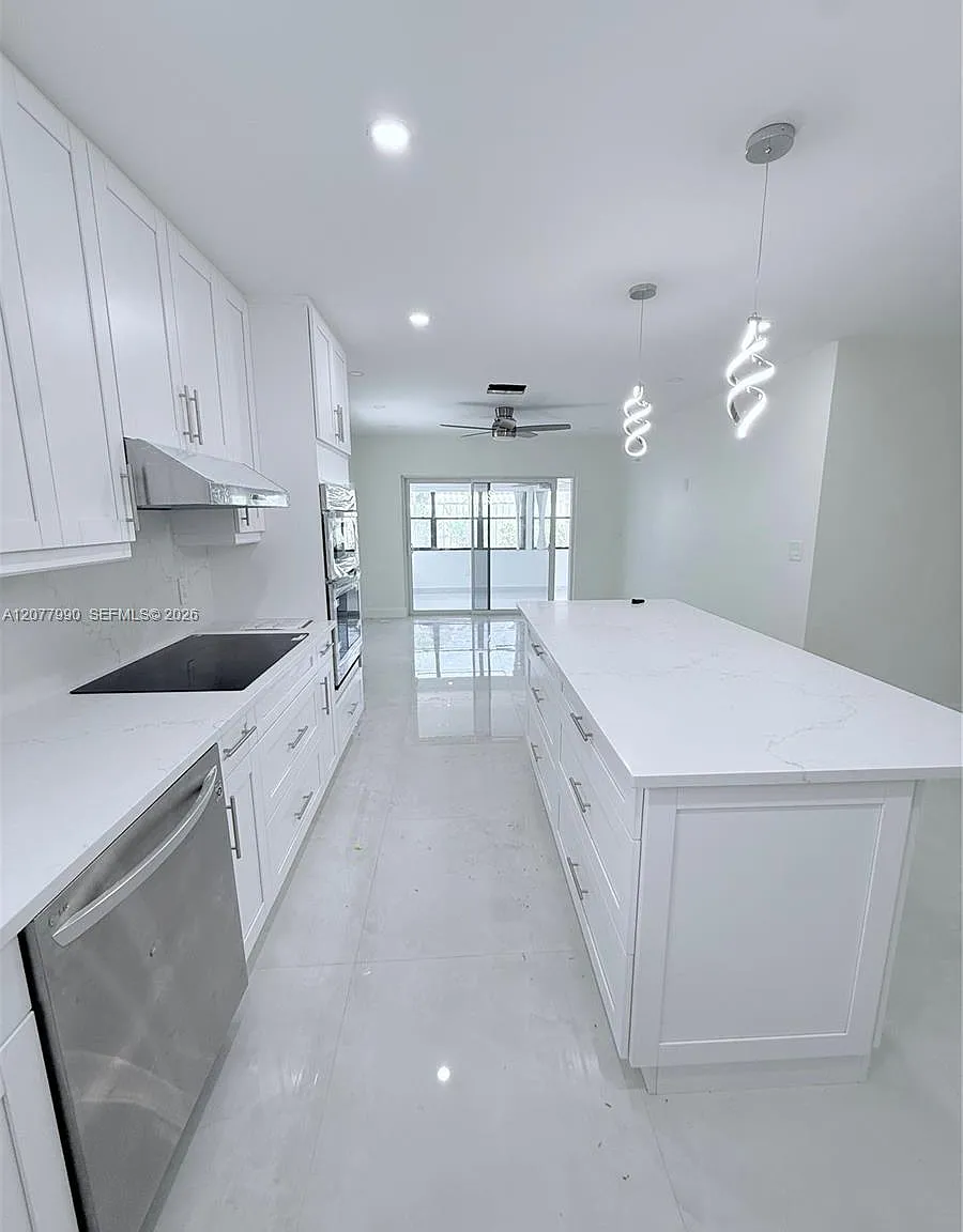 Coral Ridge Isles — Photo 3
