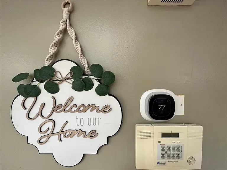 Thermostat on Main Level