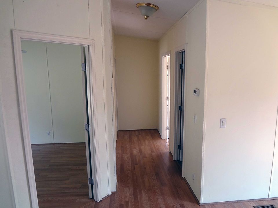 1st image of 875 Ponderosa Dr