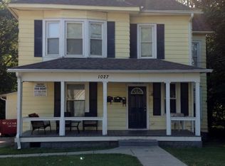 1027 7th St, Charleston, IL 61920