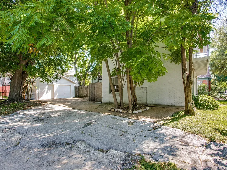 2250 W Main St — Photo 29