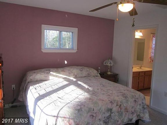 Bedroom (Master)