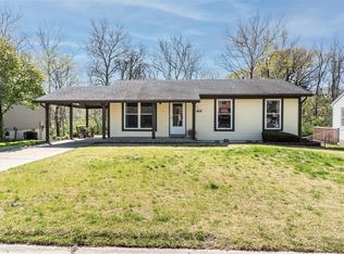 1328 Ramona Ln, Saint Charles, MO 63304