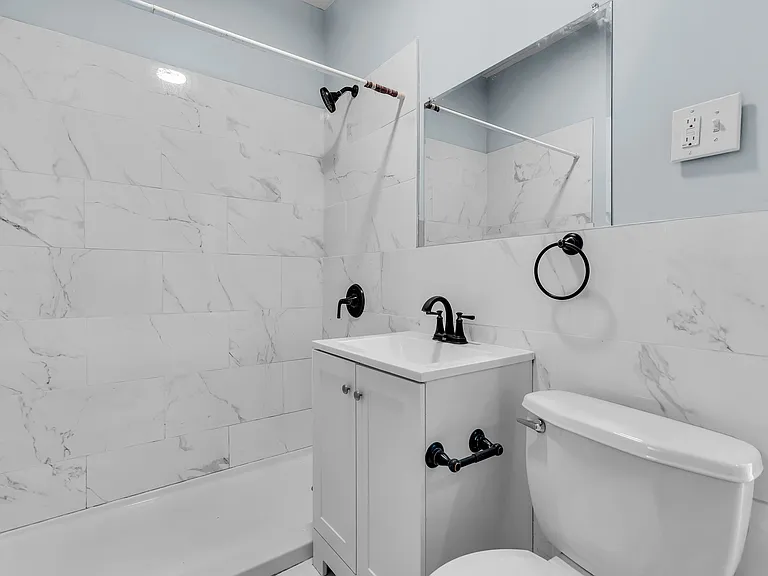 336 Clinton Pl #102 — Photo 6