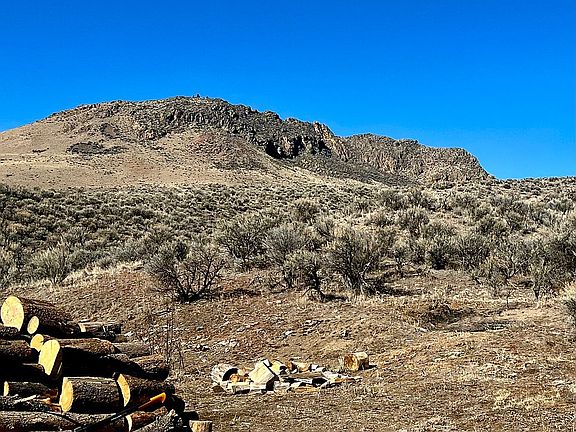 3rd image of 115 Basin Creek Rd