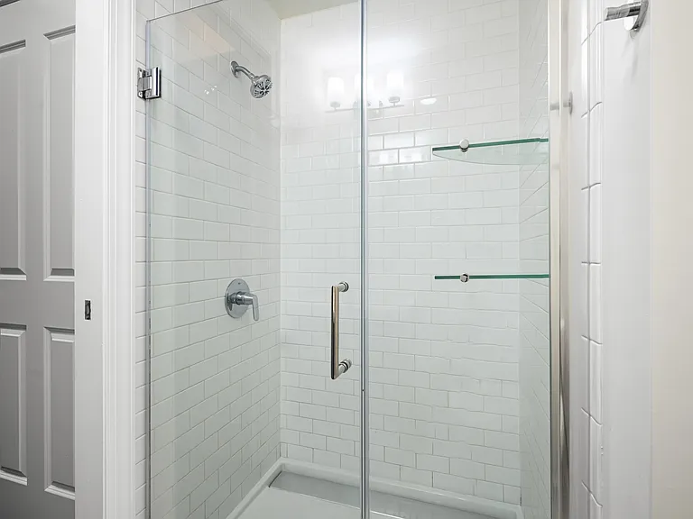 115 S 21st St #104 — Photo 10