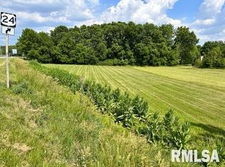 262 W Valley View Dr, Canton, IL 61520