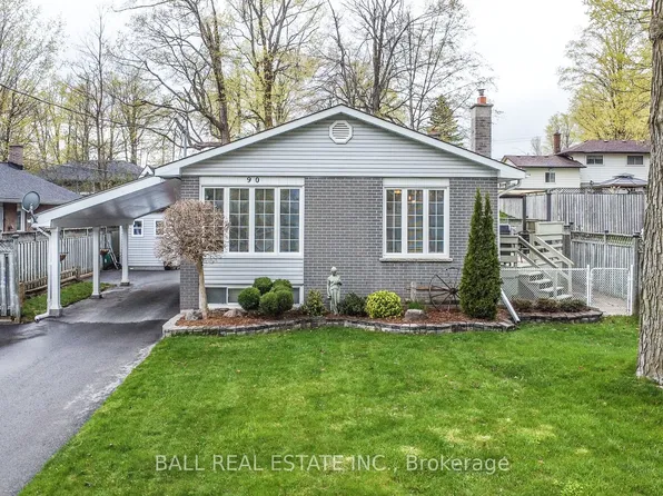 90 Parkdale Ave, Selwyn, ON K9L 1K4