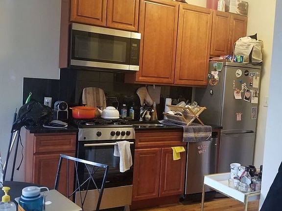 5th image of 653 Washington Ave APT 3F
