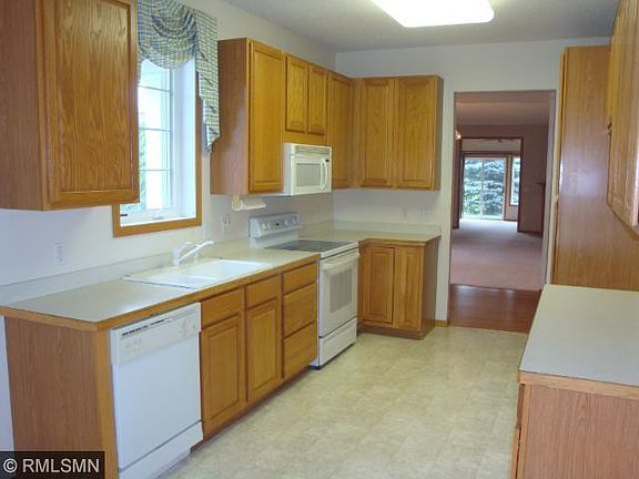 3rd image of 14530 Bloomfield Pl