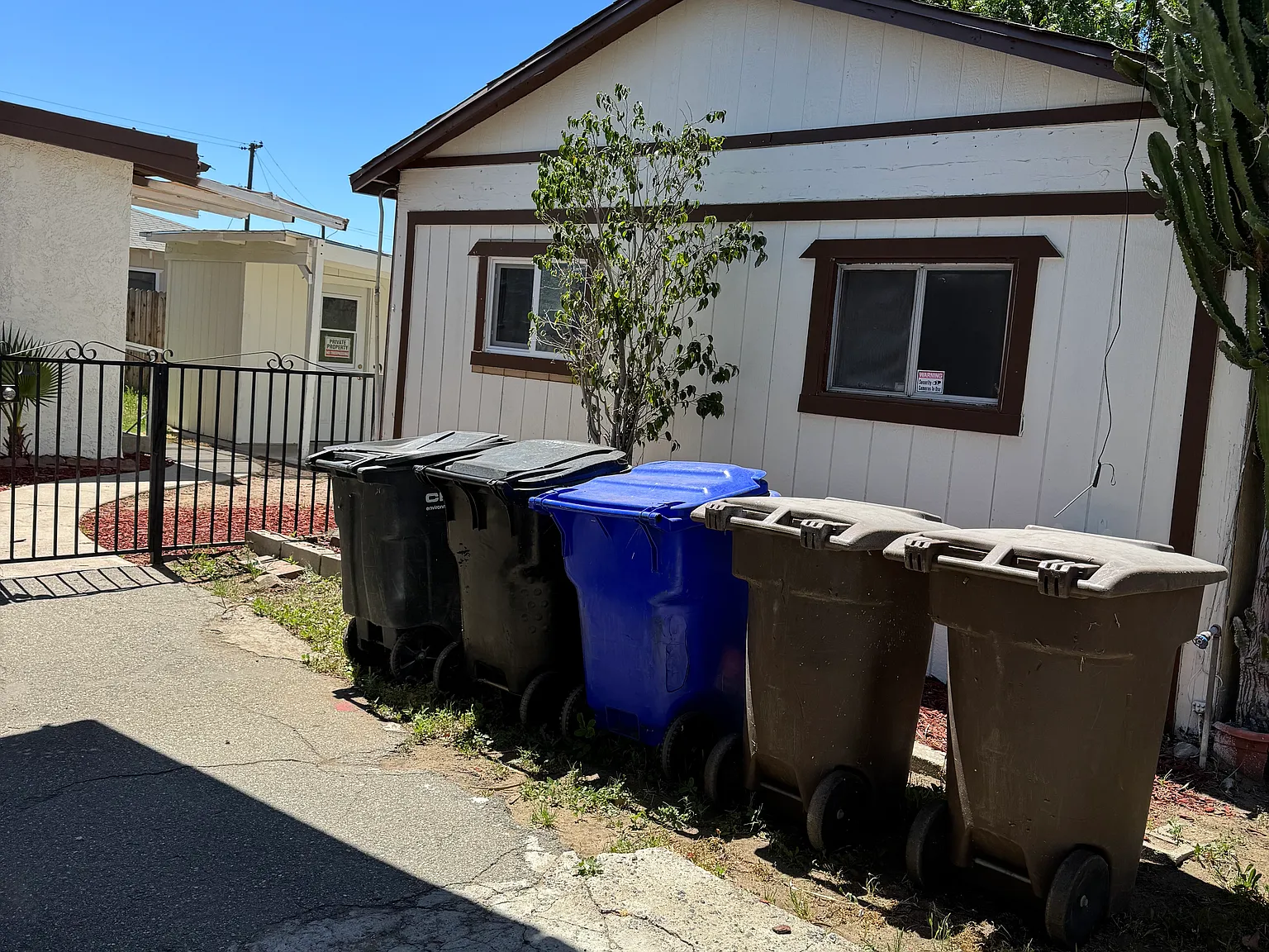 1195 N Rancho Ave — Photo 1