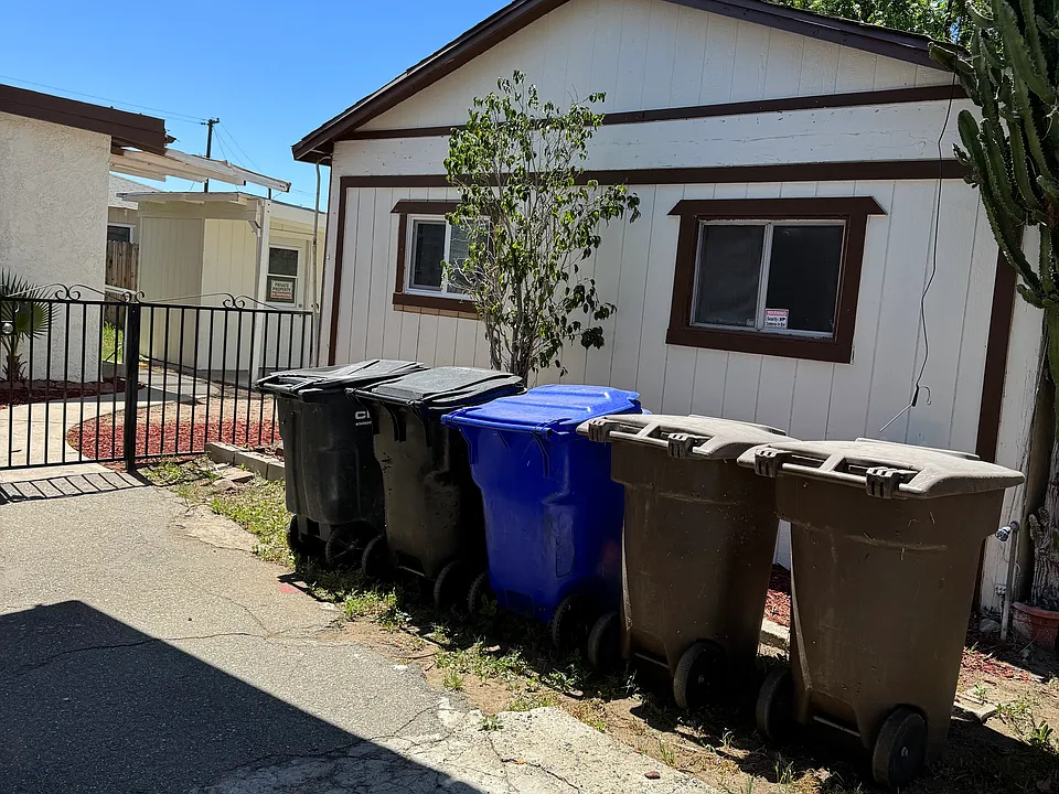 1195 N Rancho Ave