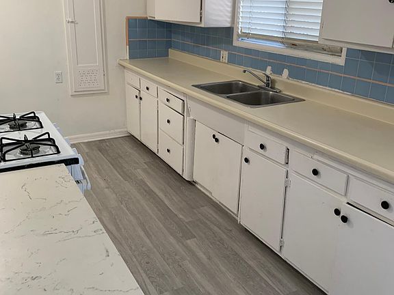 3rd image of 8154 Sepulveda Pl #3