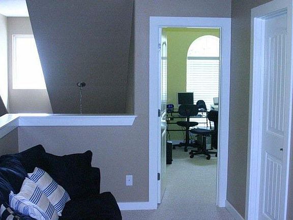 Upstairs loft. Great space for a couch or desk!