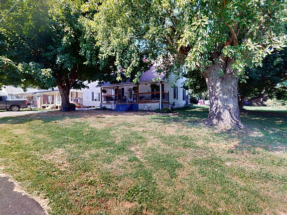 5th image of 121 Hamilton Ave
