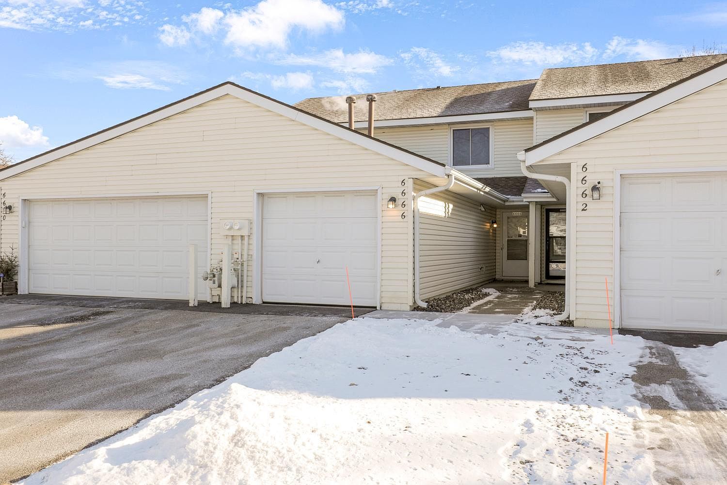 6666 Xerxes Pl N, Brooklyn Center, MN 55430 | Zillow
