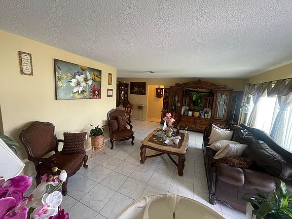 4th image of 5706 NW 68th Terrace