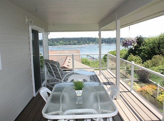 Wrap around deck