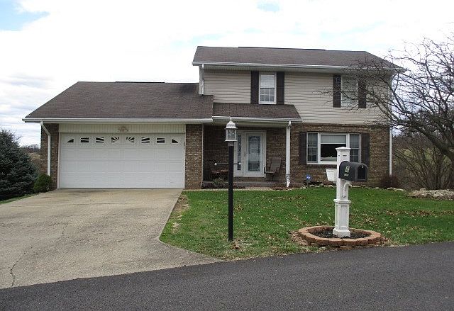 1st image of 11 Aster Dr
