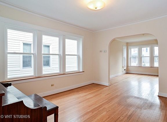 3rd image of 4706 W Warwick Ave