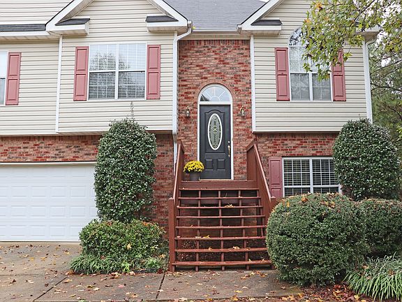 2nd image of 1006 Crown River Pkwy