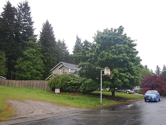 5th image of 9313 60th Ave Ct E