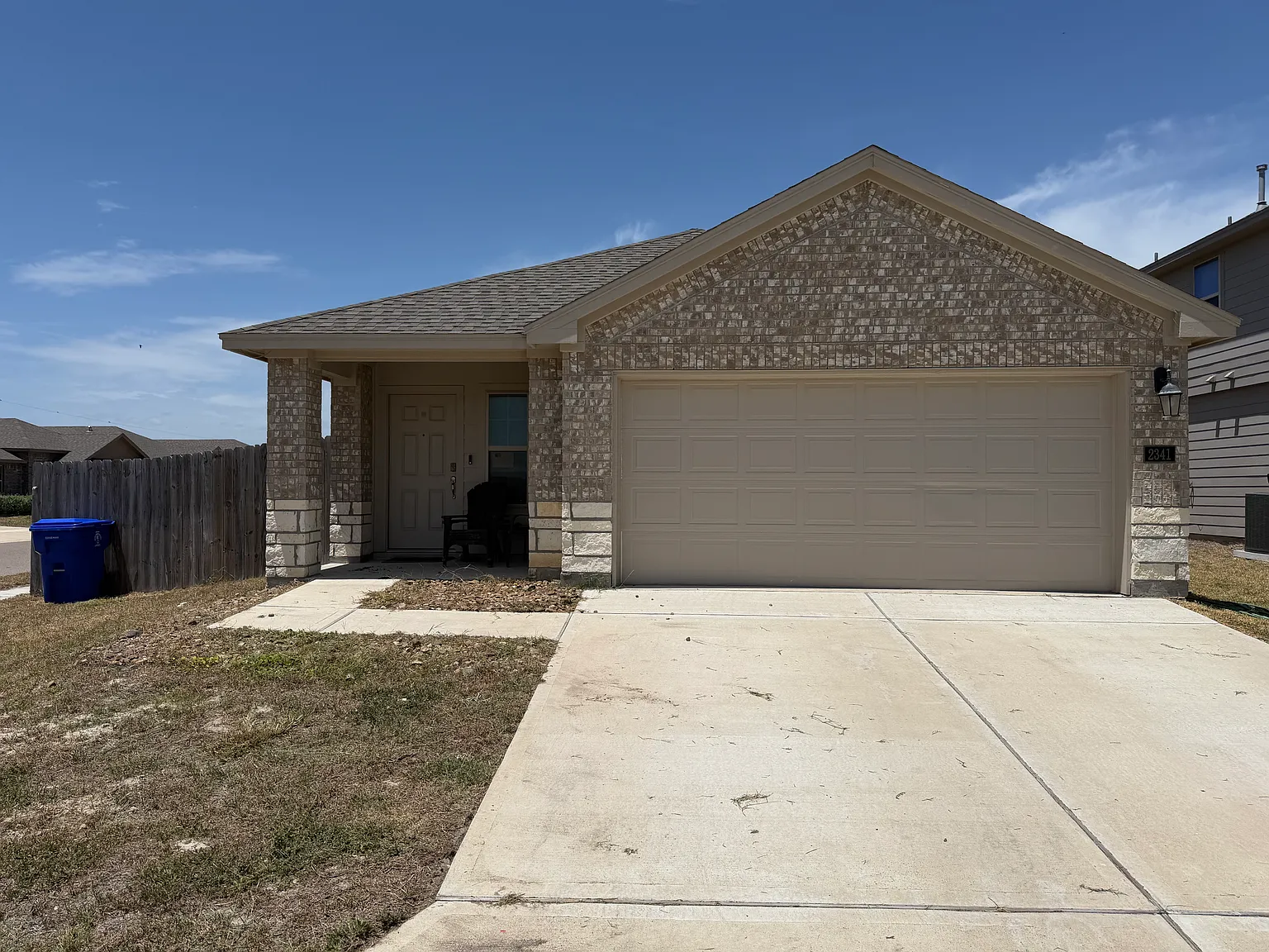 3 bed, 1489 sqft, $2,250 — Photo 2