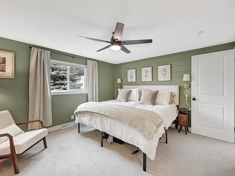 1021 Hazel Ct — Photo 5