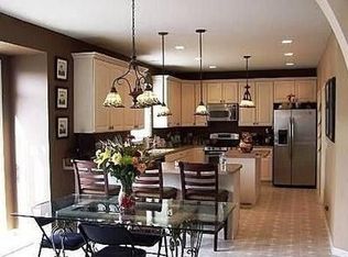 745 Woodfern Dr, Hampshire, IL 60140