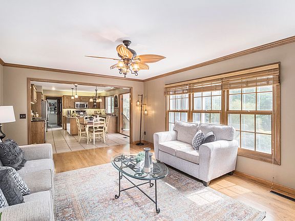 4th image of 3673 Swan Creek Dr
