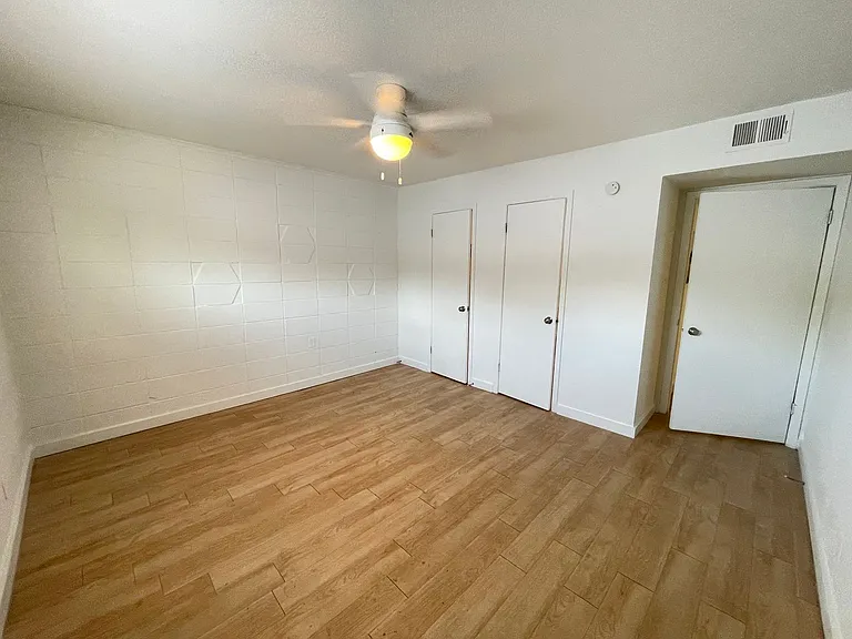 Penthouse — Photo 57